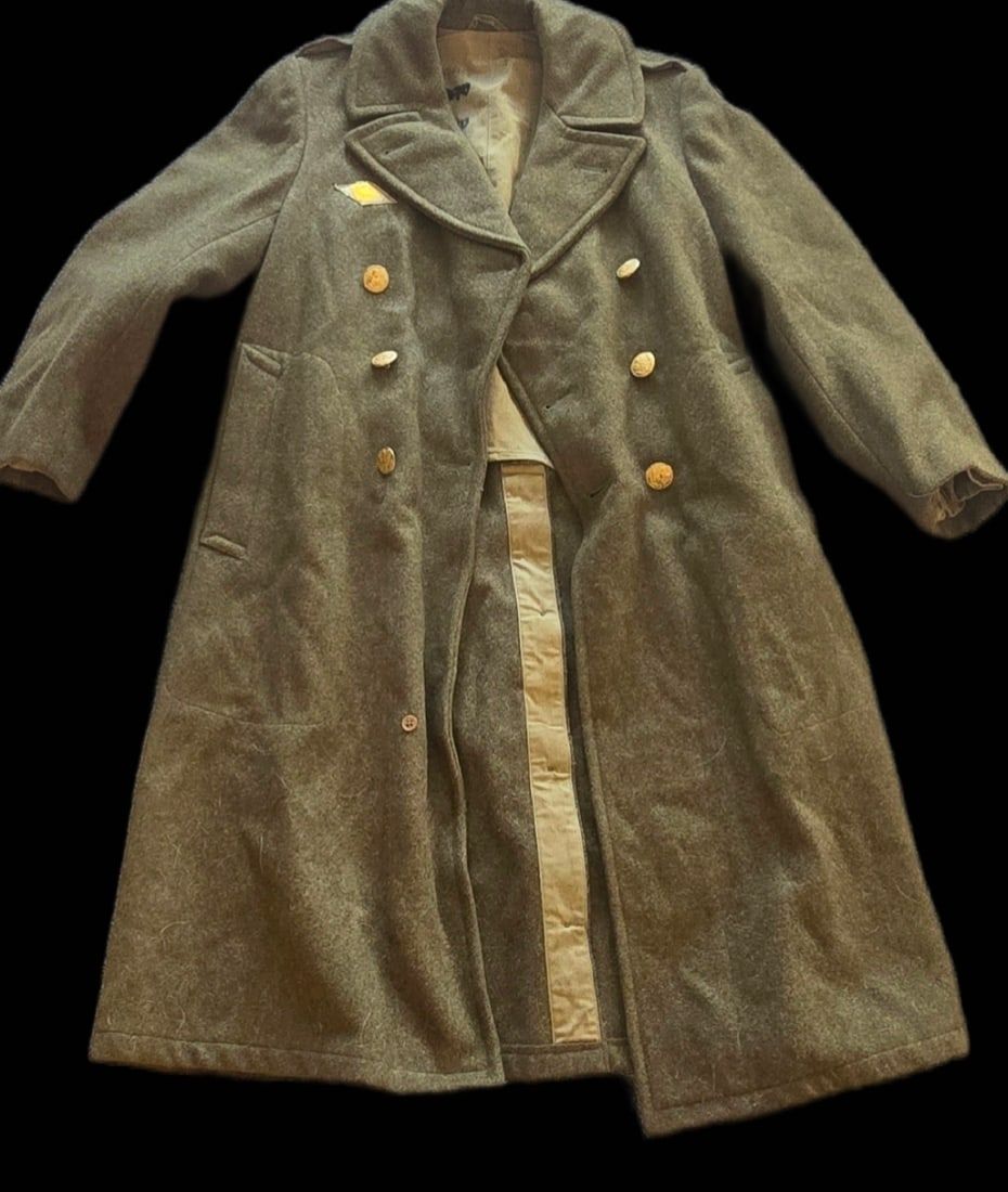 Lot 283: WWII USAAF M-1939 Wool Greatcoat, Stamped E-2670
