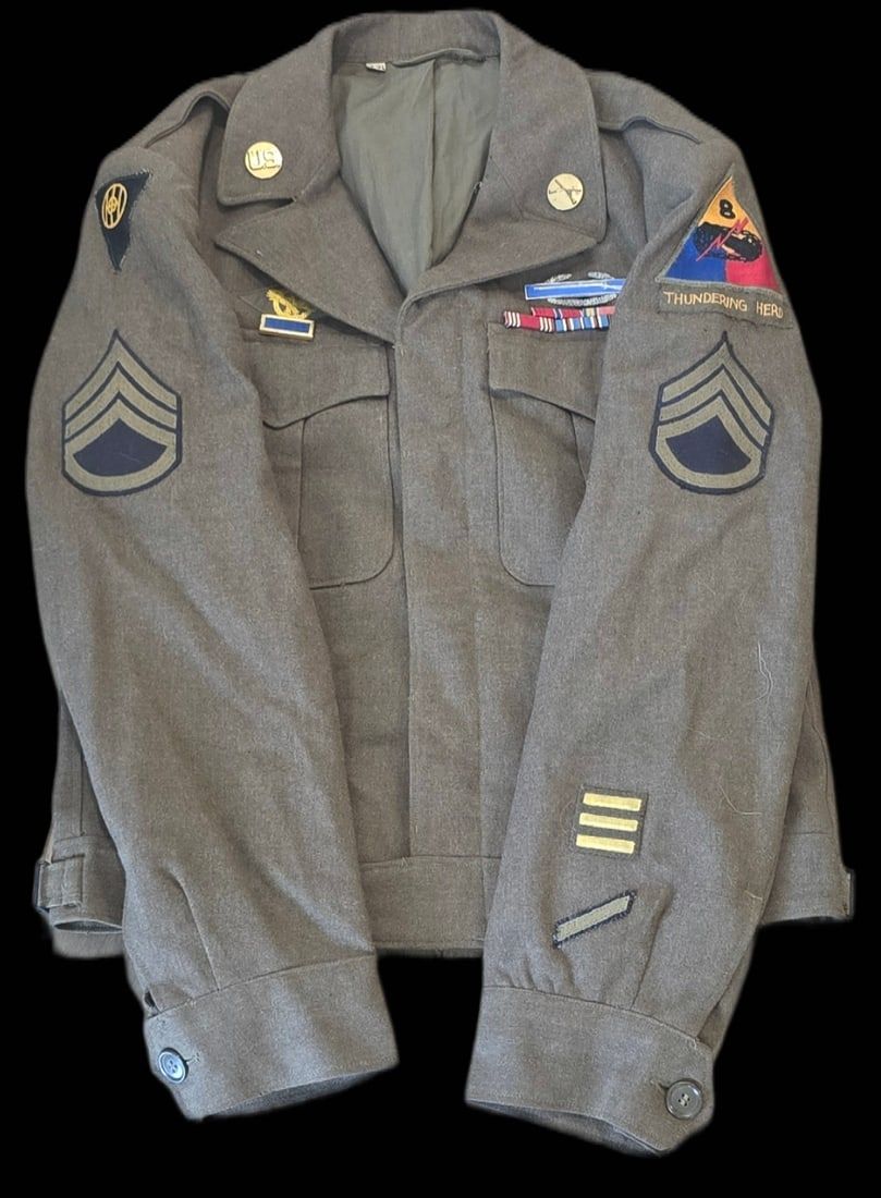 Lot 286: WWII 8th Armored Division "Thundering Herd" Ike