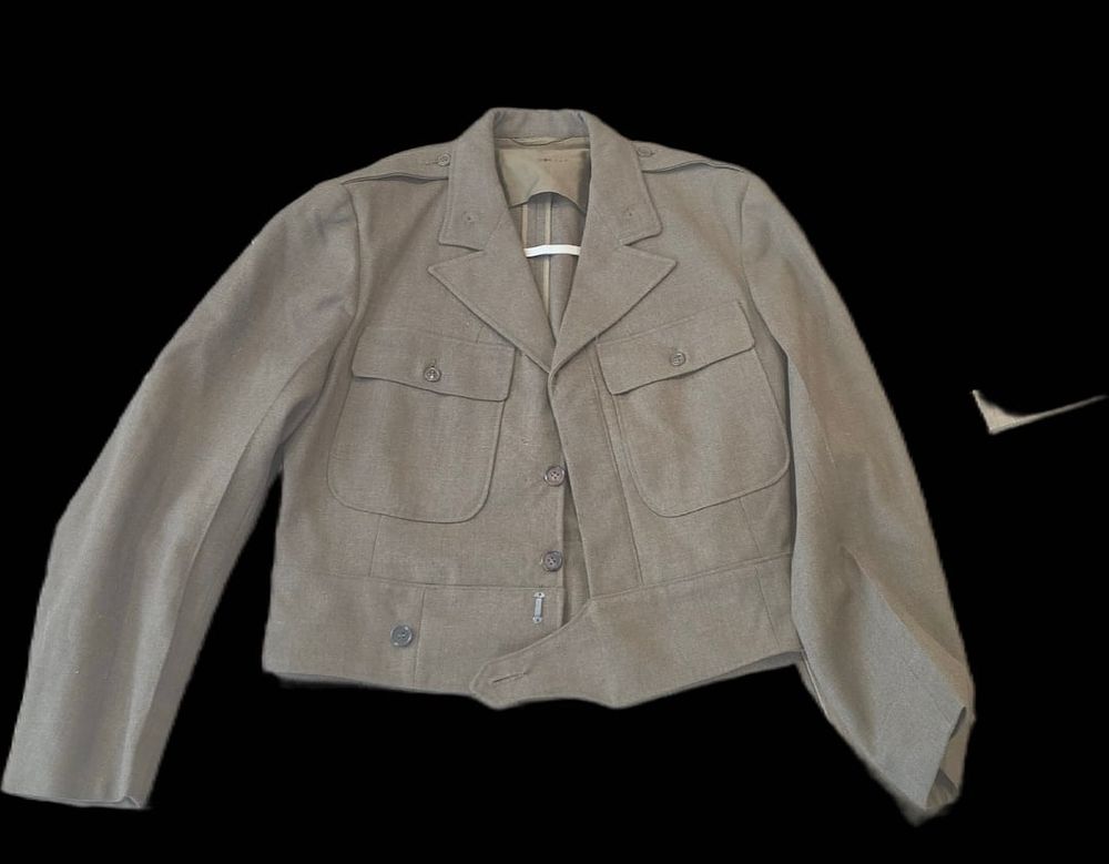 Lot 292: WWII Custom-Tailored Ike Jacket - ID