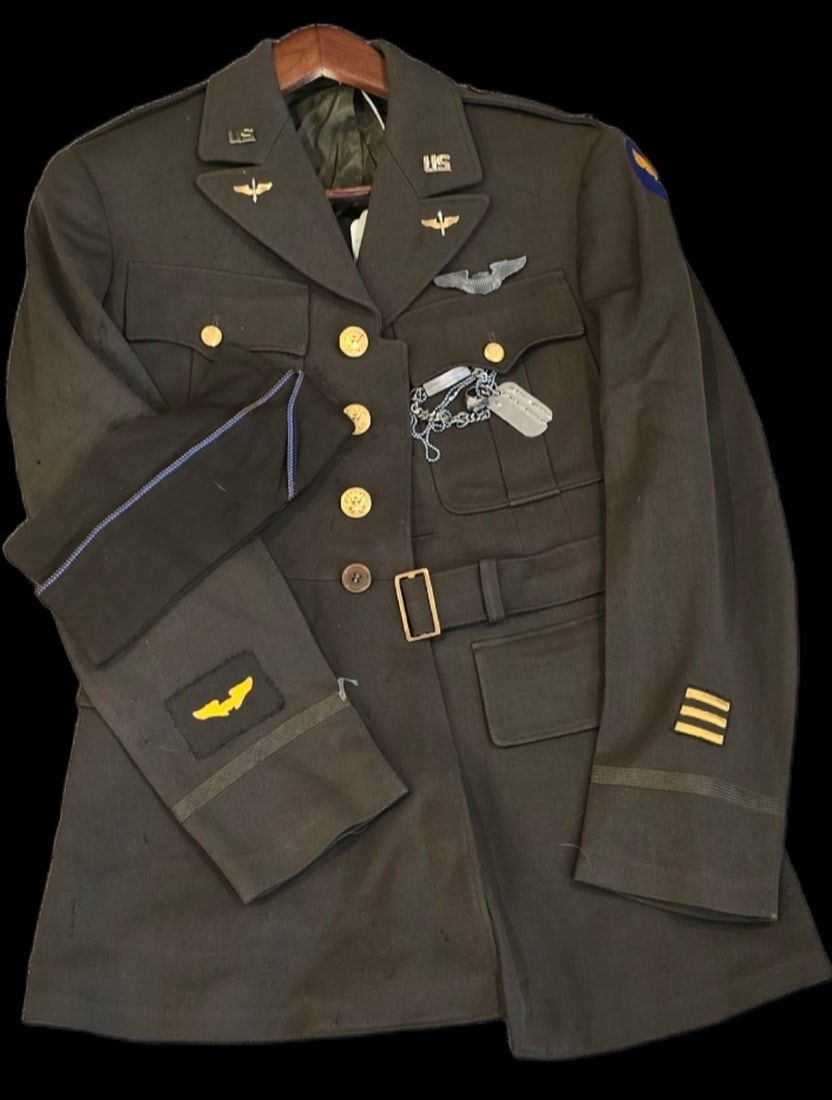 Lot 294: Named USAAF Pilot Instructor Uniform & ID Group