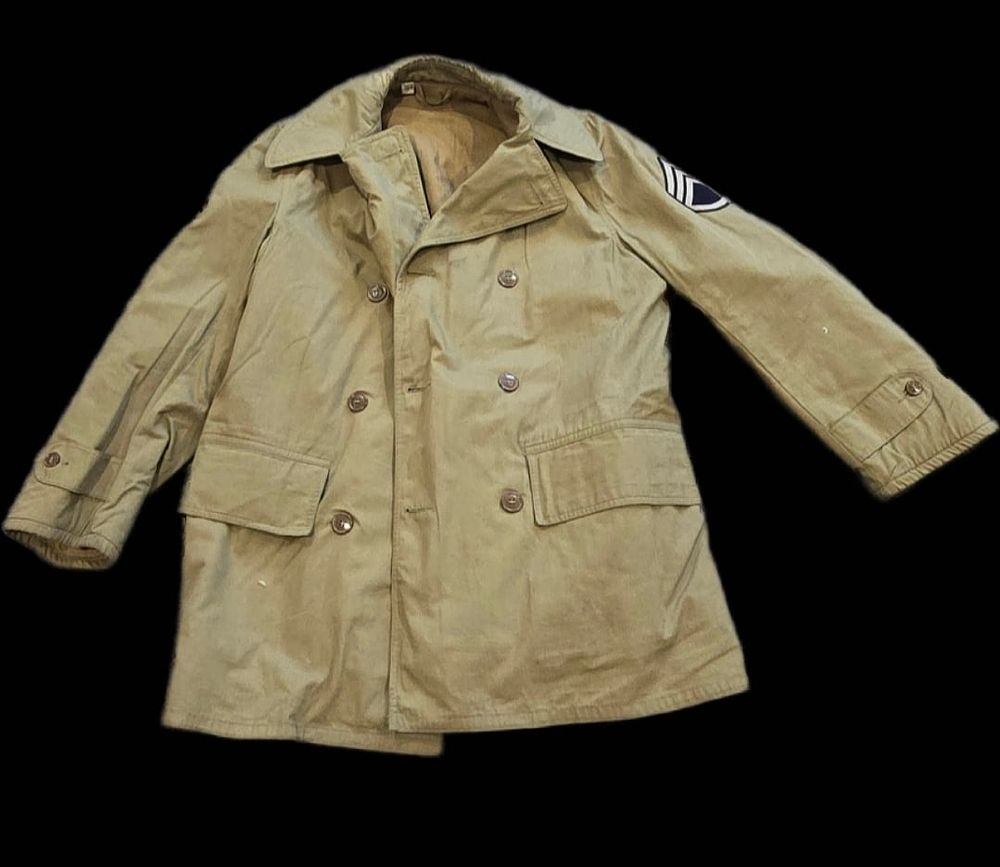 Lot 302: WWII Named Mackinaw Coat - Size 36
