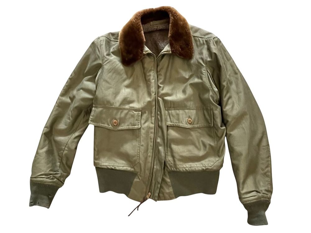 Lot 317: WWII U.S. B-10 Flight Jacket