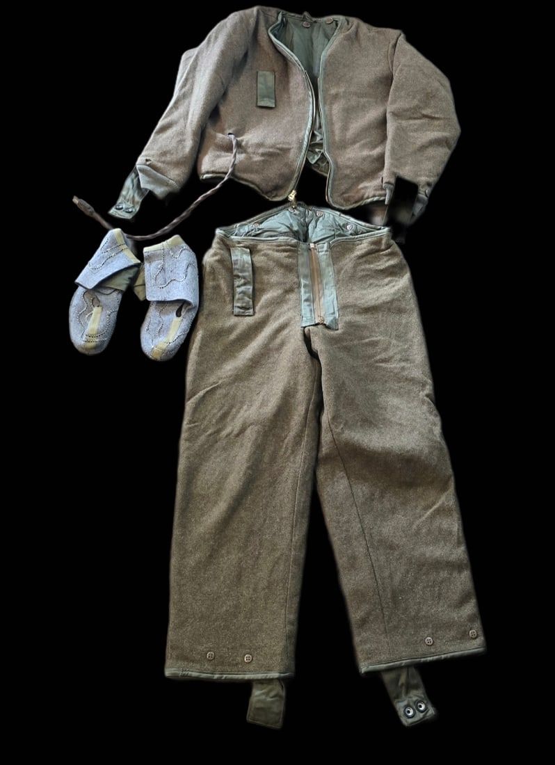 Lot 346: Named USAAF GE Type F-2 Heated Suit, 3-Pc Set