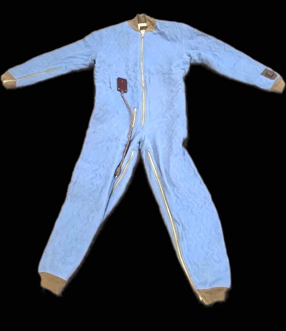 Lot 348: RARE USAAF GE F-1 Blue Bunny Electric Flying Suit