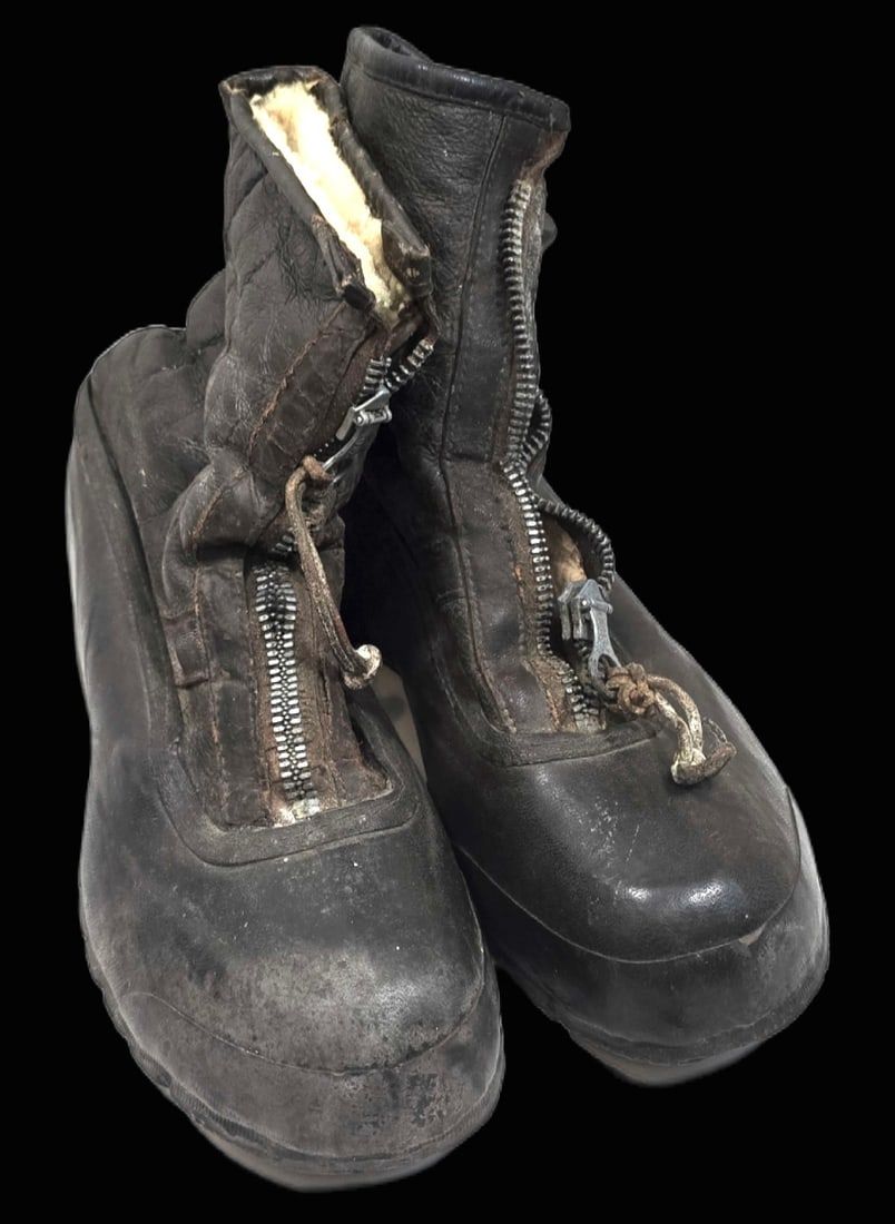 Lot 359: WWII Early Type A-6 Winter Flying Boots by
