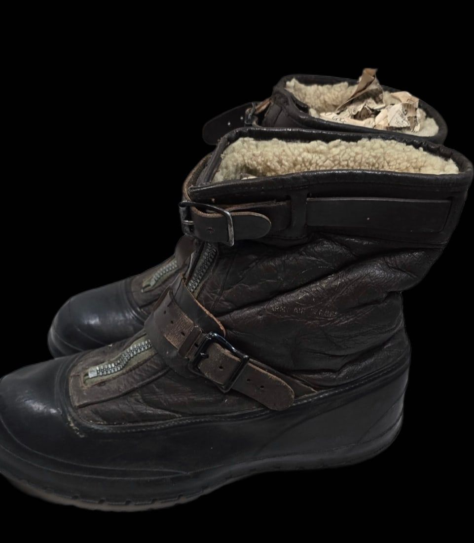 Lot 360: WWII Type A-6A Winter Flying Boots - XL & 7.5