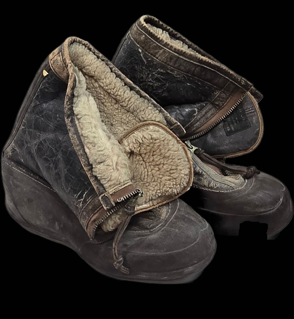 Lot 361: Early Type A-6 Flying Boots - Named S.J. Aalbu