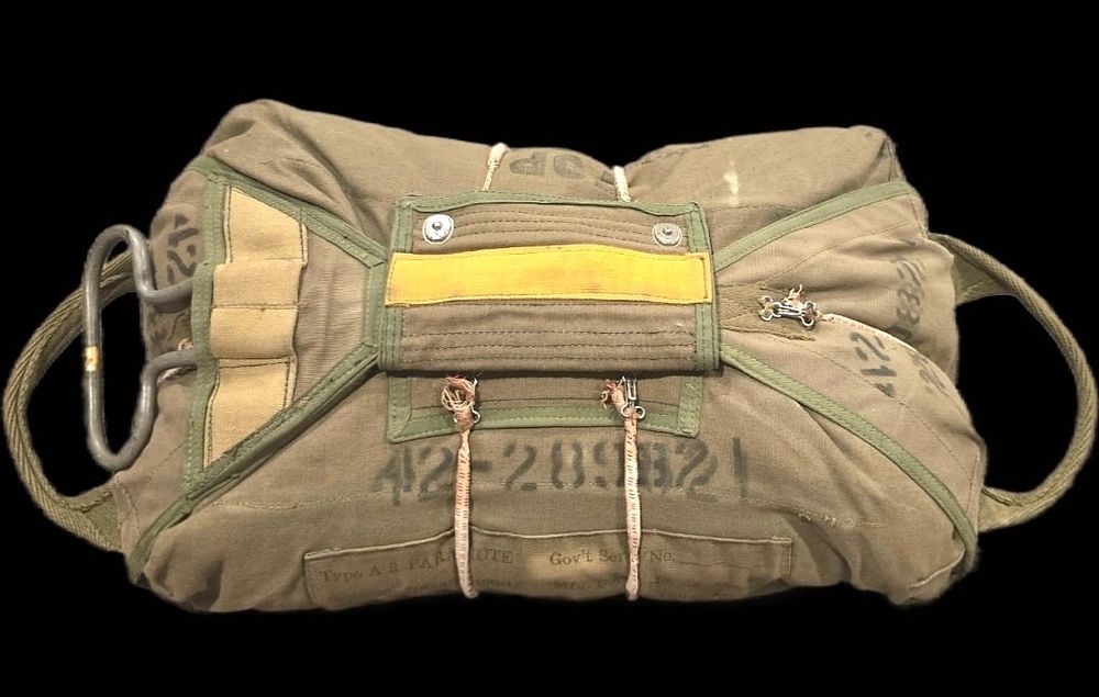 Lot 375: WWII USAAF A-3 Chest Parachute Pack, Matching Log