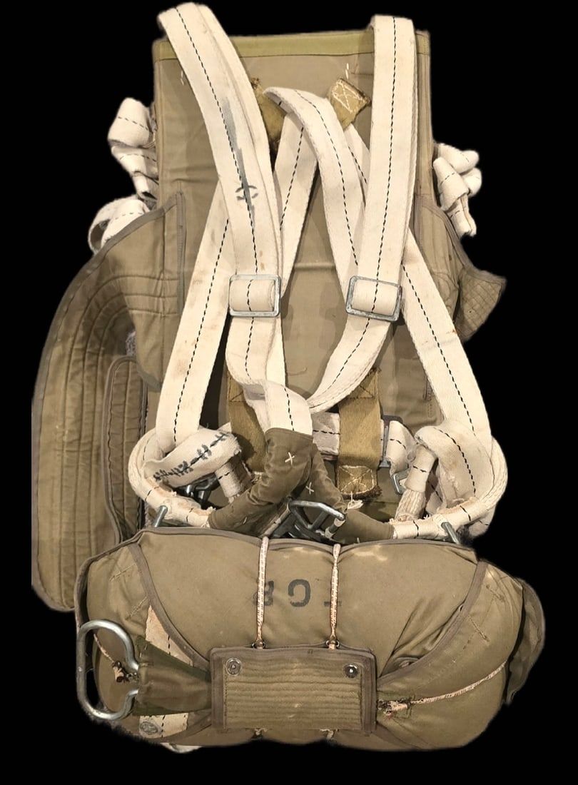 Lot 376: RARE WWII T-5 Parachute - 501st G Company /