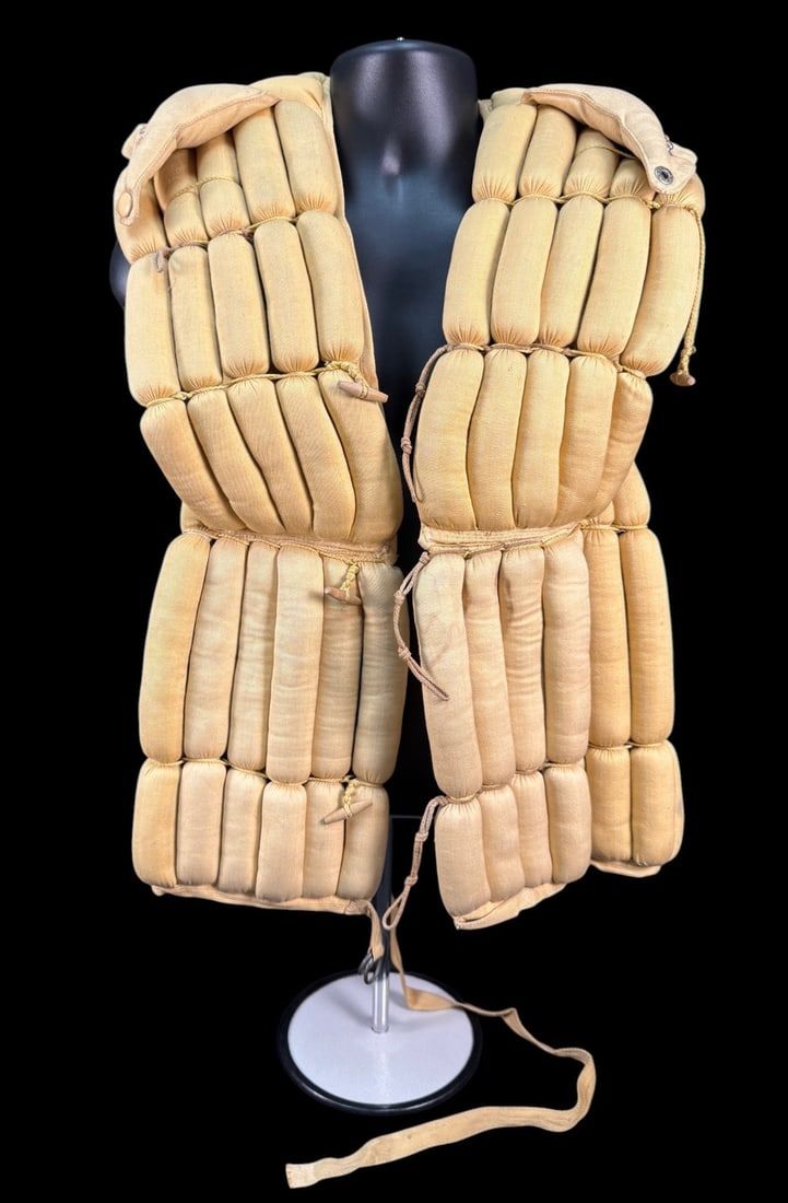 Lot 380: WWII Luftwaffe Kapok-Schwimmweste Fl 30156 Vest