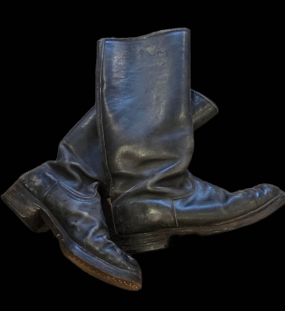 Lot 392: WWII German Officer Tall Leather Boots, Pair