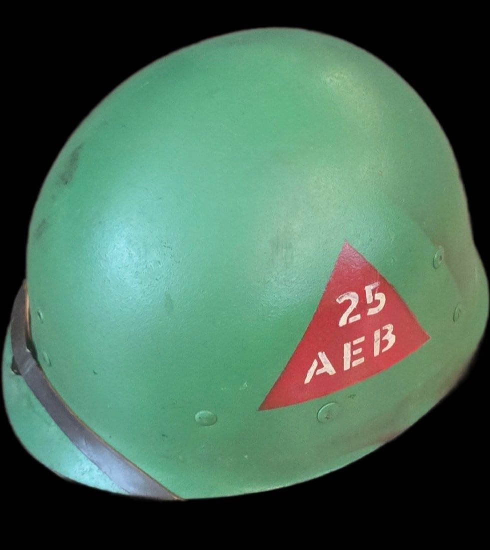 Lot 428: Firestone M1 Liner, Painted 25 AEB Insignia