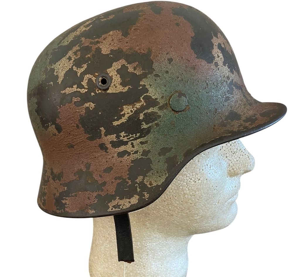Lot 454: WWII German M40 Stahlhelm NS64 Multi-Tone Camo