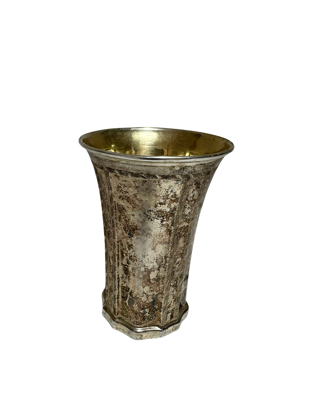 כוס יין לקידוש , ציפוי כסף, חתומה.
גובה 10 ס"מ