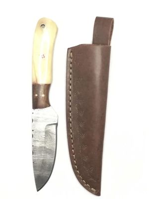 Damascus blade knife. 8 inch overall knife with 4 inch Damascus blade. Sheath included.