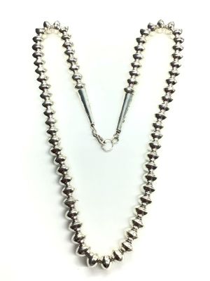 Navajo handmade sterling necklace. Sterling silver beaded necklace. 62.15 grams of total weight. 