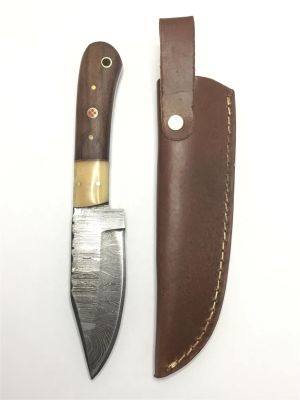 Damascus blade knife. 8 inch knife with 4 inch Damascus blade. Sheath included.