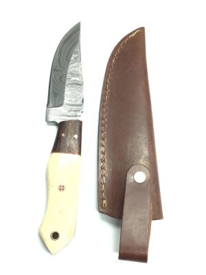 Damascus steel blade knife. 4.25 inch blade length. 4 inch handle length. 8.25 total inches in 