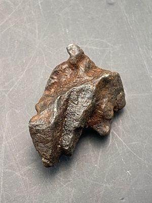 Meteorite, Rock, Crystal, Natural, Collectible, Outerspace. Meteorite Canyon Diablo Arizona 13g