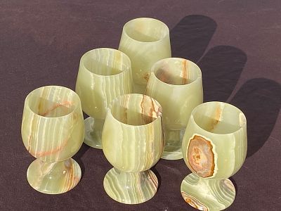 Rock, Crystal, Natural, Decor, Collectible, Carving, Wine Glass. Wine Glasses: Onyx (Banded 