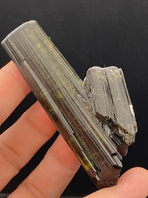 Rock, Crystal, Natural, Collectible, Mineral, Specimen. Green Tourmaline Crystal 70g Brazil