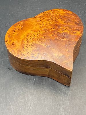 Thuya Wood, Carving, Natural, Decor, Collectible, Heart, Jewelry Box. Jewelry Box: Thuya Wood 