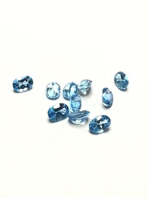Blue topaz gemstones. Oval cut blue topazes. 10.05 carats total.