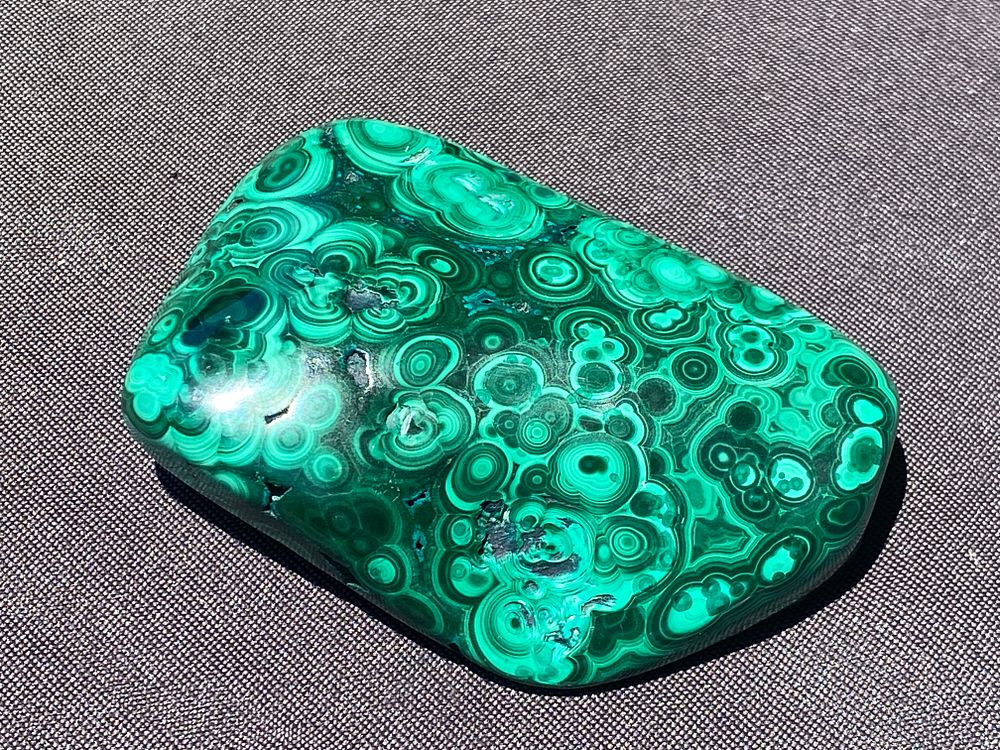 Rock, Crystal, Natural, Decor, Collectible, Freeform, Carving. Malachite Polished Freeform 138g