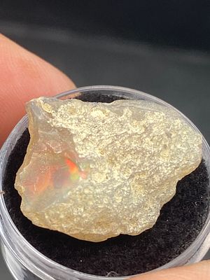 Rock, Crystal, Natural, Collectible, Mineral, Rough. Opal Cutting Rough 2g
