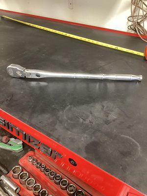 Mac slow head half inch wrench