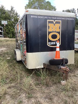 Tandem Axle Enclosed Trailer. 14' L x 7' W Box