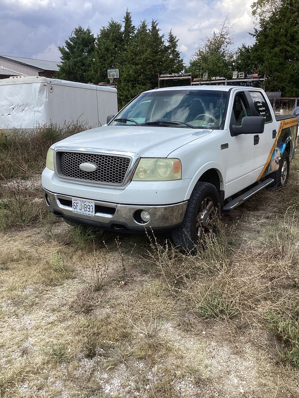 2006 Ford F-150 Lariat 4WD Pickup. 5.4L Engine, 420,000 Miles, Runs Well, Four-Wheel Drive