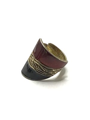 Sterling silver ring. Sterling ring with colored inlay. 8.90 grams total weight. Size is adjustable.
