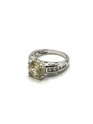 Sterling silver ring. Sterling ring with yellow CZ gemstone. 5.46 grams total weight. Size 7 1/2.