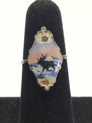 Sterling silver ring. Sterling ring with inlay. 2.45 grams total weight. Size 6 1/2.