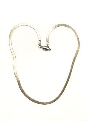 Sterling silver necklace. Sterling necklace weighing 15.64 grams total. 21 inches length.