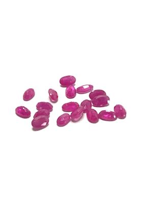 Burmese ruby gemstones. Oval cut untreated Burmese rubies. 5.50 carats total.