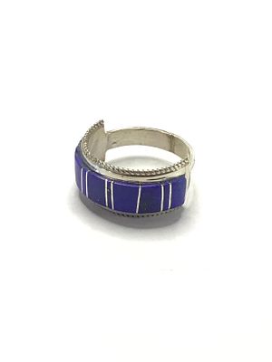 Zuni handmade ring. Sterling silver ring featuring lapis inlay. 7.37 grams of total weight. Size 