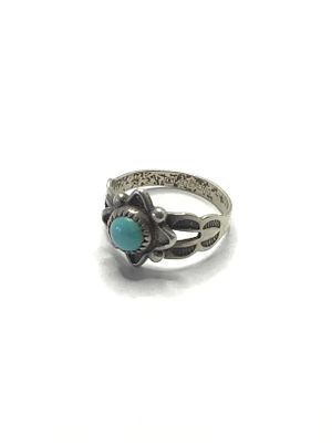 Artisan handmade ring. Sterling silver women’s/childs ring with turquoise stone. 1.57 grams 