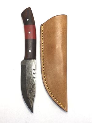 Damascus skinning knife with sheath. Full Tang. 4 inch blade length.