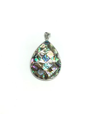 Sterling silver pendant. Sterling pendant with mother of pearl. 9.26 grams total weight.