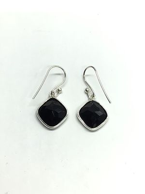 Sterling silver earrings. Sterling earrings with onyx stones. 2.73 grams total weight.