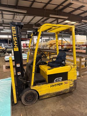 Hyster 35 fork lift. Electric Model J35zt