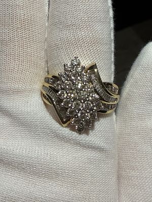 Vintage-Inspired Diamond Cluster Ring. Make a statement with this eye-catching 10K gold diamond 