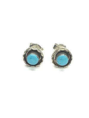 Zuni handmade earrings. Sterling silver earrings with turquoise stones. 1.54 grams total weight. 