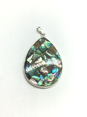 Sterling silver pendant. Sterling pendant with mother of pearl inlay. 8.52 grams total weight.