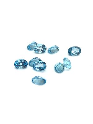 Blue topaz gemstones. Oval cut blue topazes. 10.70 carats total.
