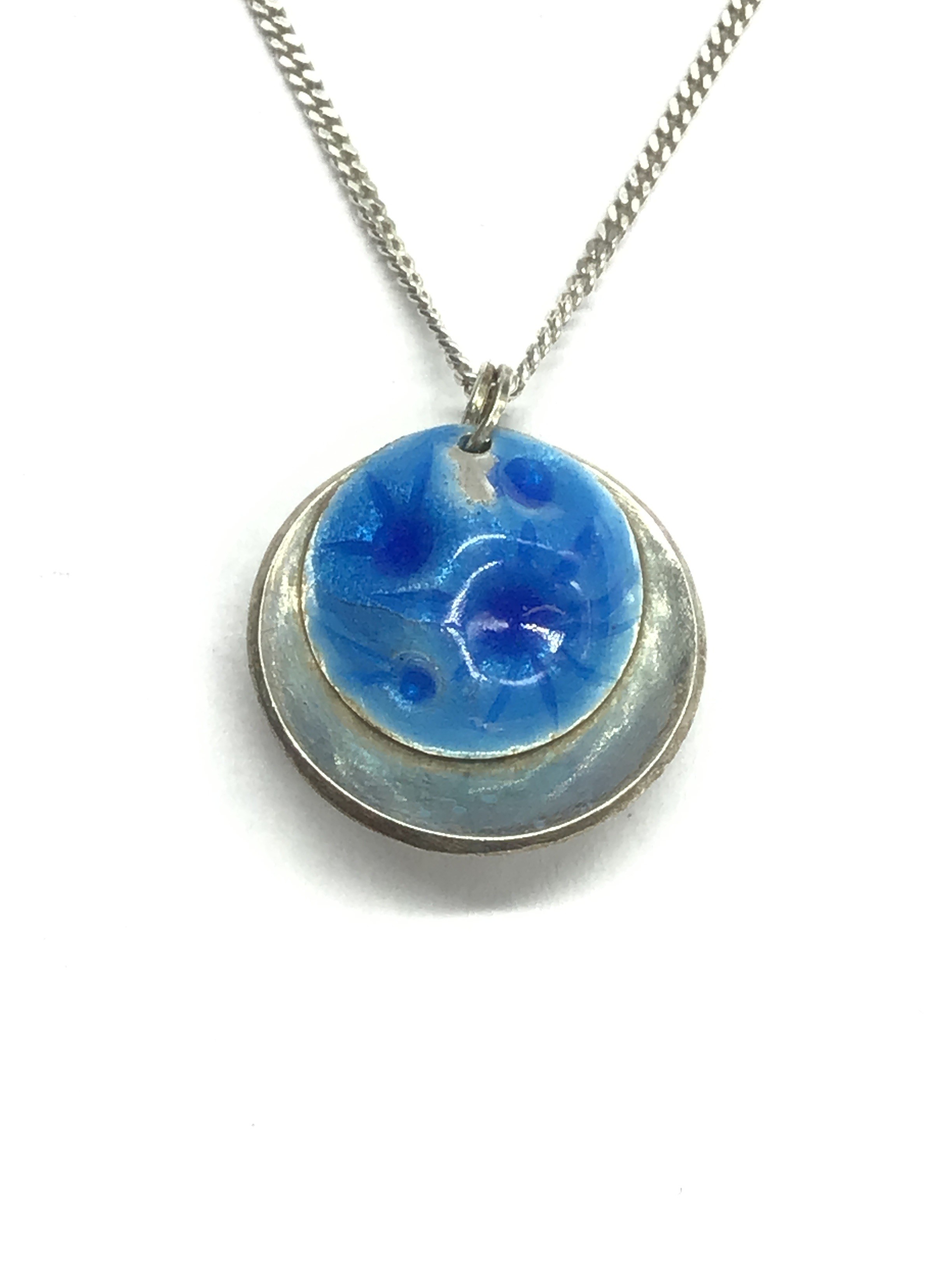 Sterling silver necklace with pendant
