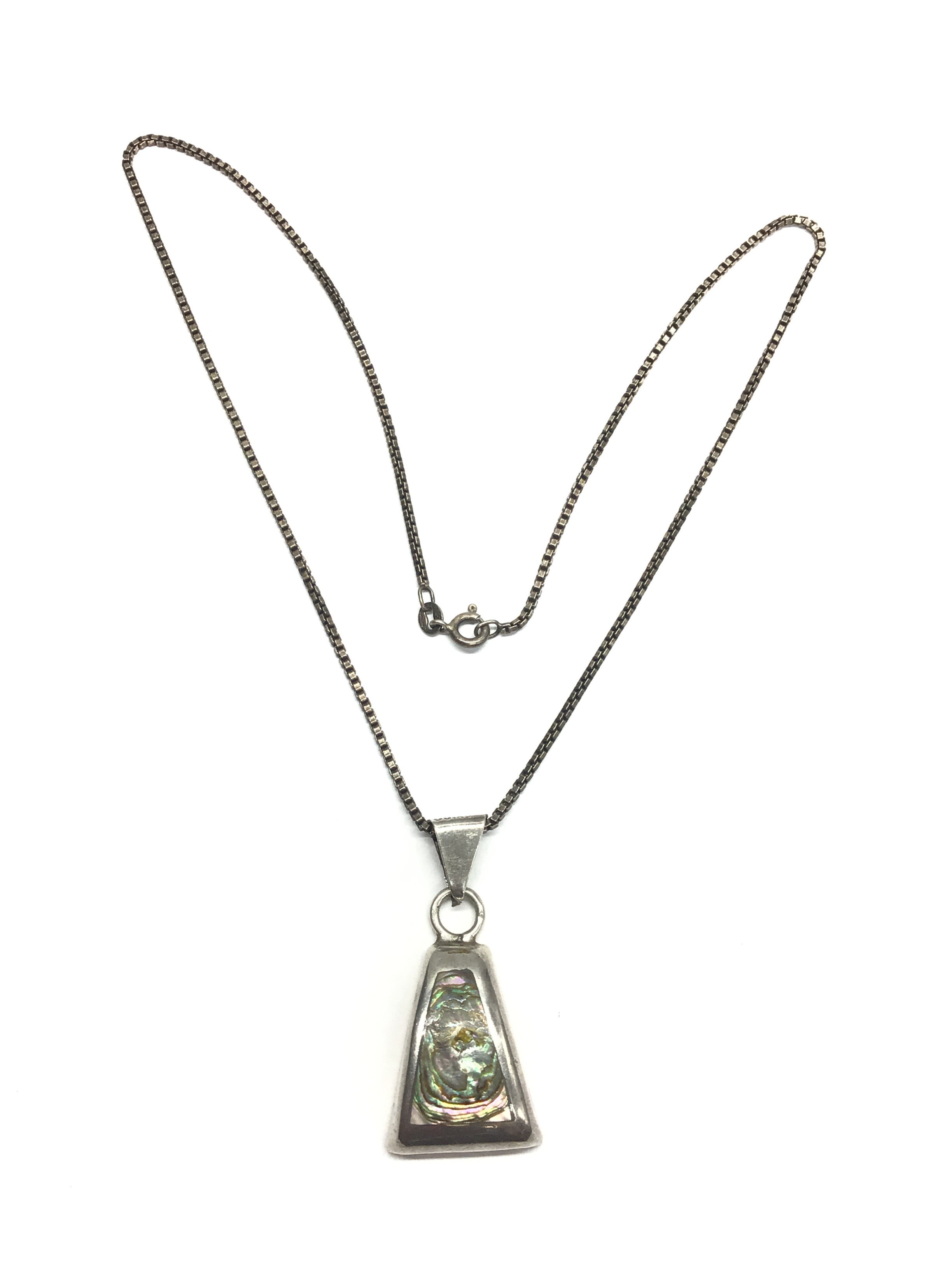 Sterling silver necklace with pendant