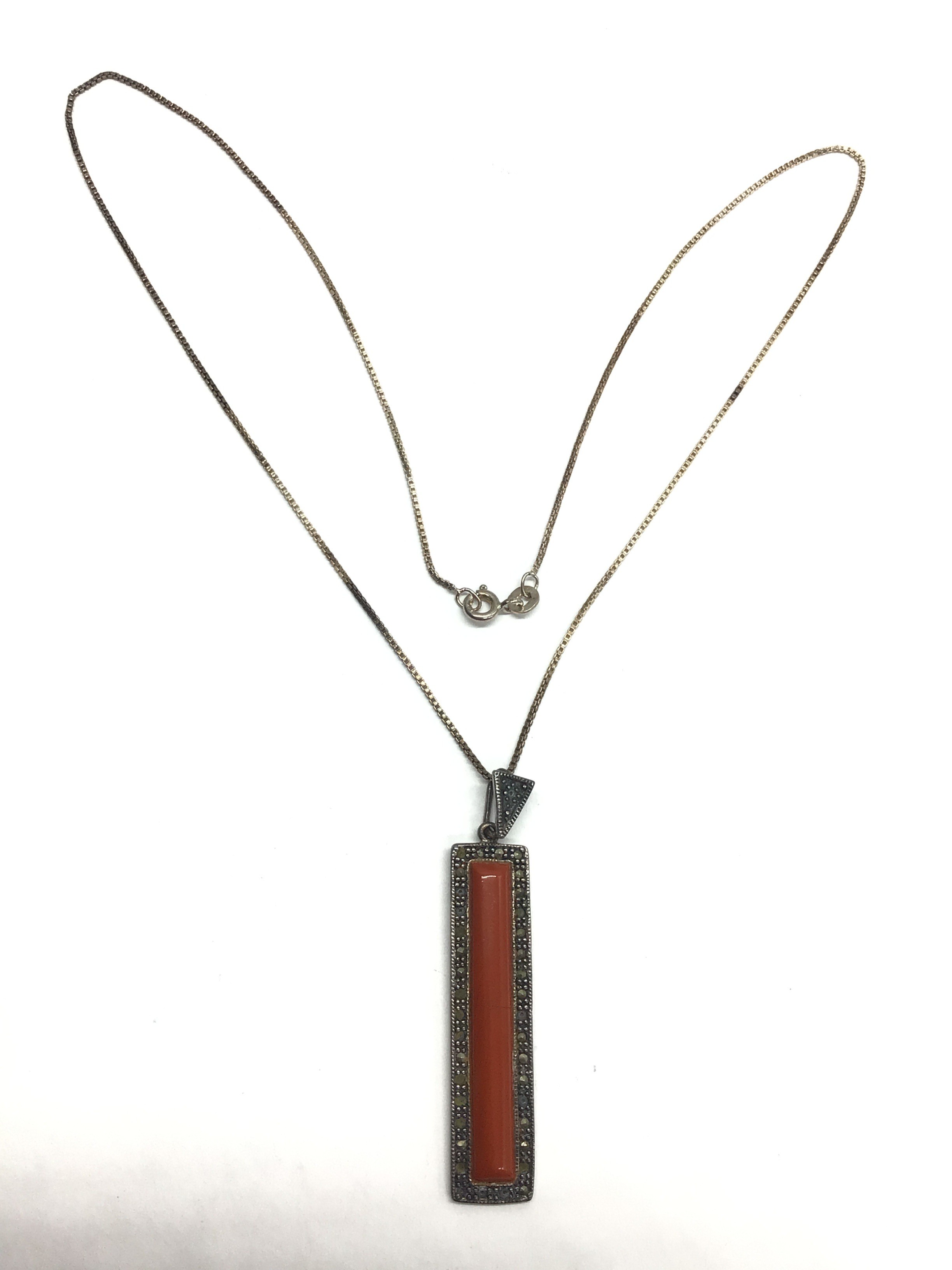 Sterling silver necklace with pendant